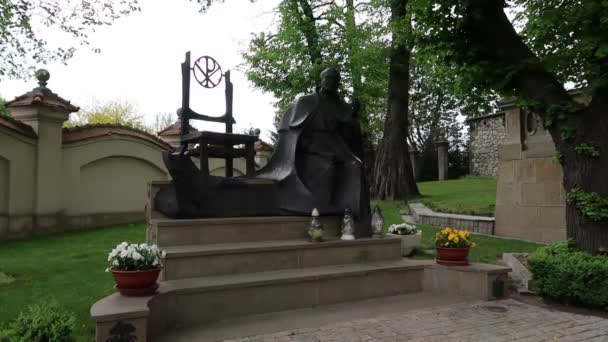 Мбаппе Польша Памятник Иоанну Павлу Церкви Камне — стоковое видео