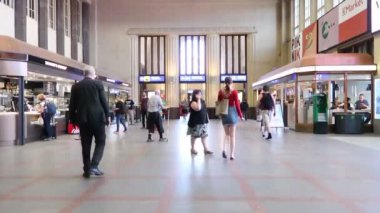 Helsinki, Finlandiya, Helsingi tren istasyonu manzaralı