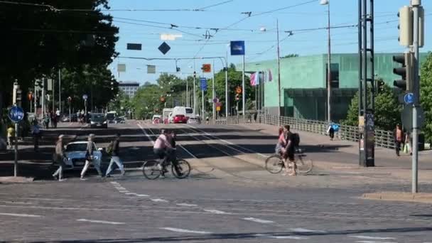 Гельсінкі Фінляндія Вулиці Маннергеймінті — стокове відео