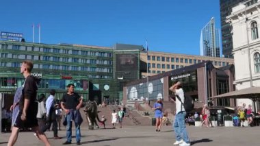 Oslo, Norveç, Merkez İstasyonu Meydanı