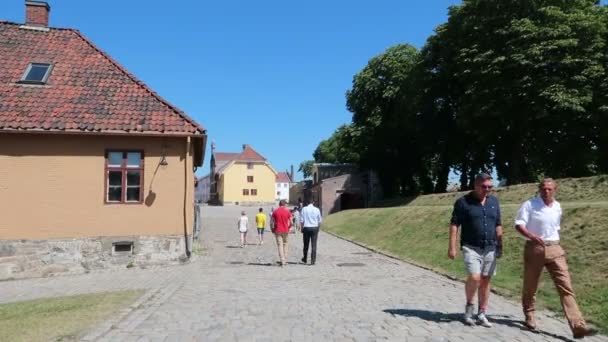 Oslo Norway Tourists Akershus Fortress — Stock Video