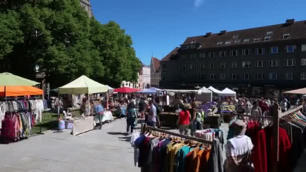 Tallin Estonia Lapso Tiempo Del Mercado Calle Niguliste — Vídeos de Stock