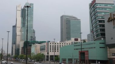 Varşova, Polonya, yeni şehirde gökdelenler