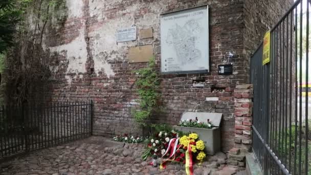 Varsovia Polonia Ghetto Wall Remnant — Vídeo de stock