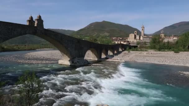 Bobbio Itálie Časový Skluz Hrbatého Mostu Ďáblův Kop — Stock video
