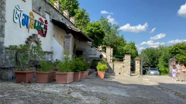 Votigno Canossa Italie Monument Tibétain Entrée Village — Video