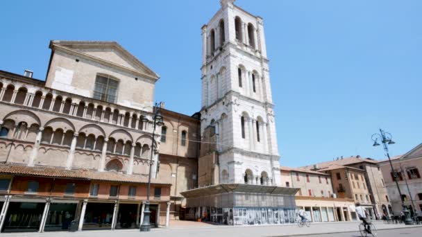 Ferrara Italien Der Glockenturm Der Kathedrale — Stockvideo