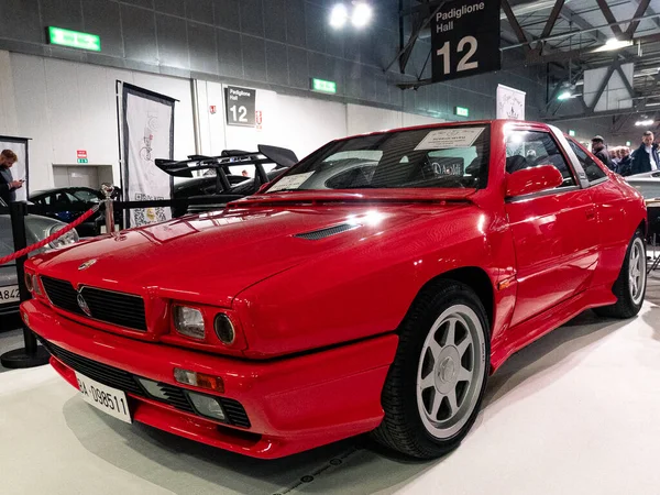 Milan, İtalya, 2025 Kasım, 21 Kasım, otoklasik gösteri, Maserati Shamal