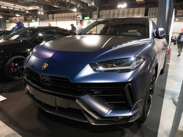 Milan, İtalya, 2025 Kasım, 21 Kasım, otoklasik şov, Lamborghini Urus Performante