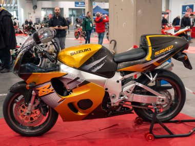 Piacenza, İtalya, 2026, Şubat, 9, klasik bisiklet fuarı, Suzuki GSX R