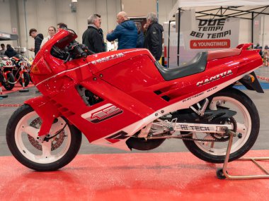 Piacenza, İtalya, 2026, Şubat, 9, klasik bisiklet fuarı, Cagiva Freccia 12R