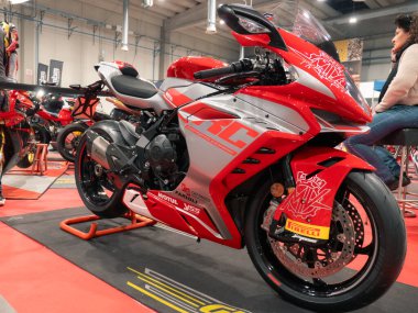 Piacenza, İtalya, 2026, 9 Şubat, klasik bisiklet fuarı, MV Agusta F3 RC