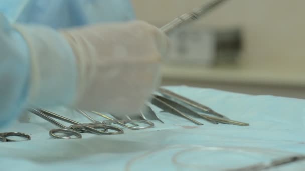 Cirurgiões operados equipe de pacientes — Vídeo de Stock