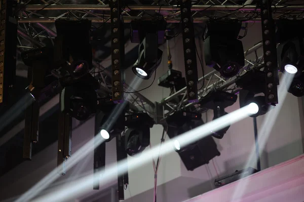 Rays of spotlights at a concert — Stock Photo, Image