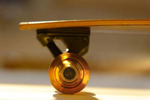 Longboard Kerék Közelsége 78A Átmérő 68Mm Méret Felfüggesztő Elemek Oldalnézet — Stock Fotó