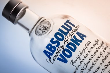 İsveçli votka Absolut.