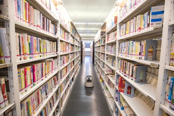 Guangzhou, Çin - 16 Nisan, 2015:There olan birçok guangzho kitaplarda