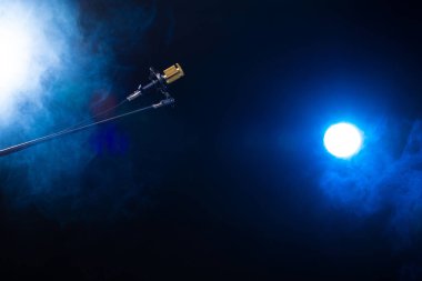 Mikrofon kondansatörü, besteci üzerinde güç sesi. Düşük Pozlu Stüdyo Ses geçirmez Emici Duvar Odası Kopyalama Boşluğu