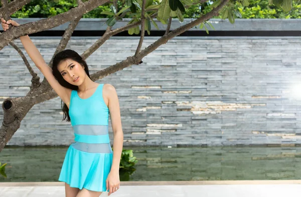 Linda Menina Bonito Usar Terno Banho Azul Bikini Mulher Asiática — Fotografia de Stock