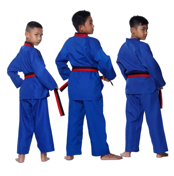 Siyah Kırmızı Kemer Tekvando Karate Kid Genç Sporcu Gösterisinde Geleneksel — Stok fotoğraf