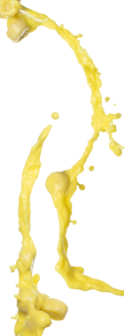 Muz suyu yere düşer, sarı muz dilimlenmiş meyve suyu dalgası patlar. Sarı boya, havayı karıştırıyor. Beyaz arka plan izole edilmiş yüksek hız deklanşörü, dondurma hareketi atıyor