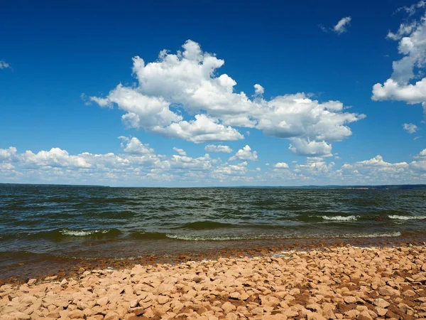 Grote Rivier Kama Oever Mooie Wolken Prachtige Lucht Zomer Rusland — Stockfoto
