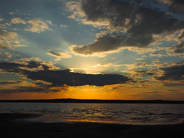 Pôr Sol Verão Rio Kama Lindas Nuvens Rússia Ural Território — Fotografia de Stock