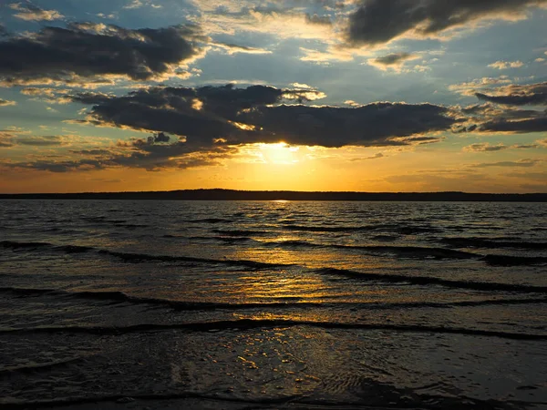 Pôr Sol Verão Rio Kama Lindas Nuvens Rússia Ural Território — Fotografia de Stock