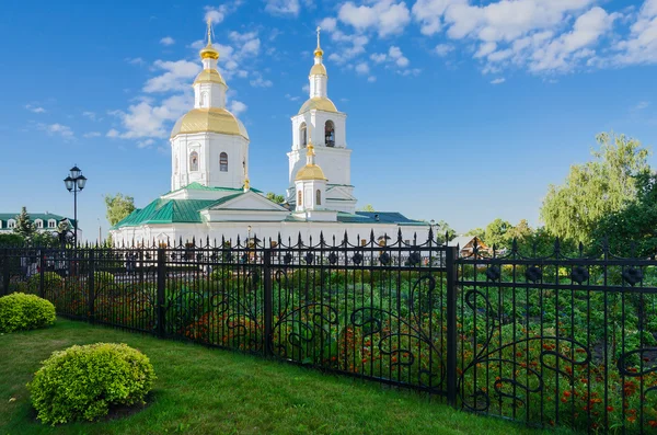 Catedral Kazan na Santíssima Trindade Mosteiro Seraphim-Diveevo, Diveevo — Fotografia de Stock