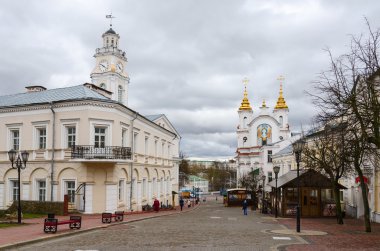View of Resurrection (Rynkovaya) church and town hall, Vitebsk, Belarus clipart