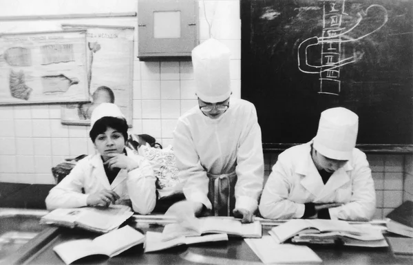 Estudantes do Instituto Médico do Departamento de Anatomia, Vitebsk, Bielorrússia — Fotografia de Stock