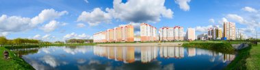 Modern rekreasyon alanı ile cascade göller, Gomel, Beyaz Rusya 