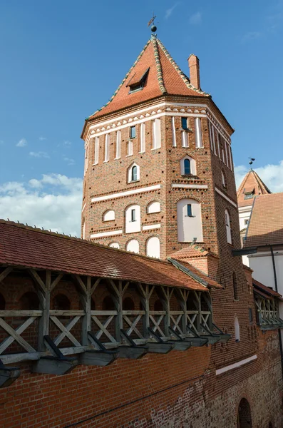 Bělorusko. věž zámku mir — Stock fotografie