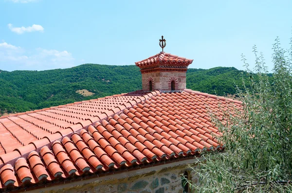 Kırmızı kiremit çatı Varlaam erkek Manastırı