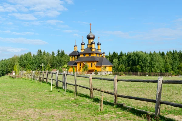 Iglesia del Santo Profeta Juan Bautista en Bielorrusia — Foto de Stock