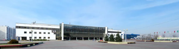 Ledový palác a palác vodních sportů, Gomel, Bělorusko — Stock fotografie