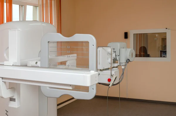 Цифровой рентгеновский аппарат "Пулмоскан" в поликлинике — стоковое фото
