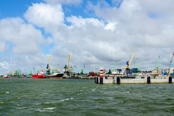 Blick auf den Hafen von Klaipeda — Stockfoto