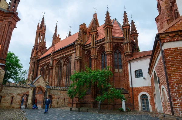 Catholic church of St. Anne, Vilnius, Lithuania — Stockfoto