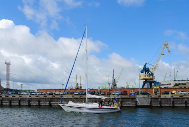 Klaipeda limanı ile kargo Vinçler