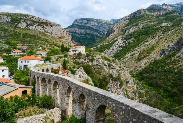 Acueducto en Old Bar, Montenegro —  Fotos de Stock