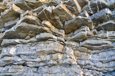 Taş taş doğal katmanlı yapısı