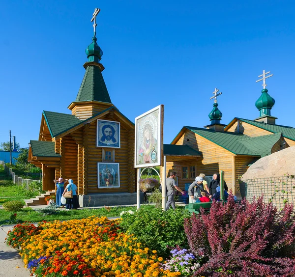 Santa primavera en honor del icono de la Madre de Dios "Ternura", Diveevo, Rusia — Foto de Stock