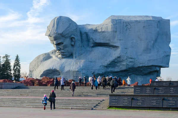 Belarús, complejo conmemorativo "Brest Fortress Hero". Monumento "Coraje", Belarús —  Fotos de Stock