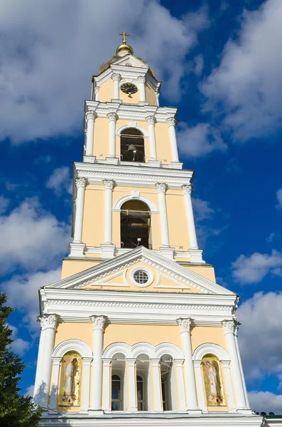 Il campanile del monastero di Santa Trinità Serafino-Diveevo, Russia — Foto Stock