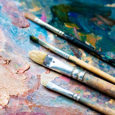 Bir petrol tuval üzerine Boya fırçaları
