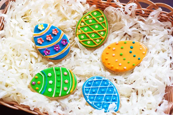 Galletas decoradas huevos de Pascua —  Fotos de Stock