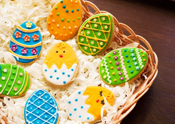 Dekore edilmiş çerezleri Paskalya yortusu yumurta