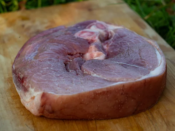 Rohes Steak Auf Schweinshaxe Frisches Schweinefleisch Zum Braten Auf Einem — Stockfoto