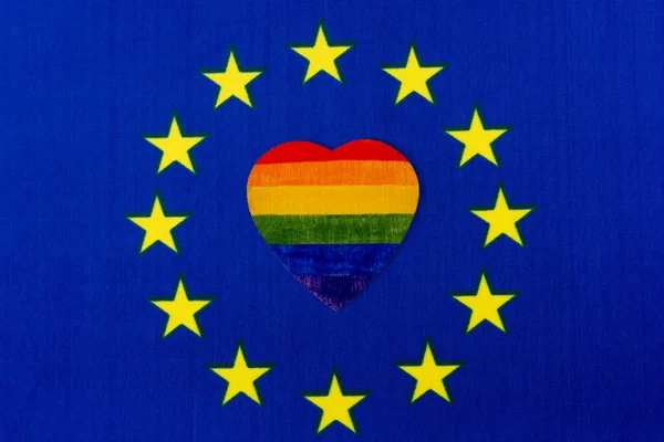 Bandiera Dell Unione Europea Cuore Sotto Forma Bandiera Lgbt Concetto — Foto Stock